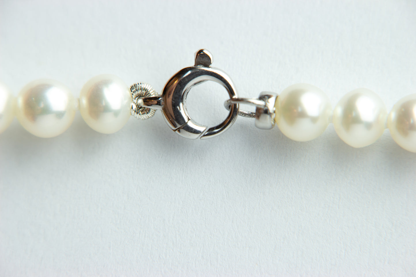 Creamy Pearl Necklace